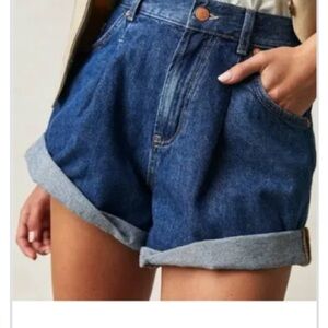 We The Free Danni Shorts Size M
